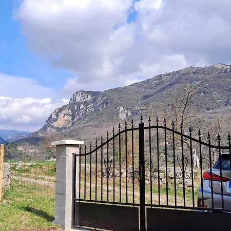 Holiday home Locations-06 La Maison Du Paysan Independante Pour 8 Sur La Cote D'azur *
