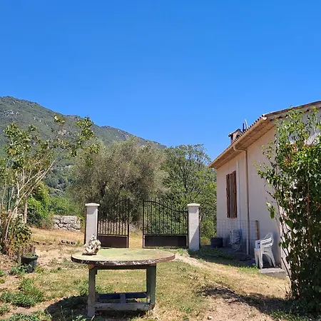 Locations-06 La Maison Du Paysan Independante Pour 8 Sur La Cote D'azur *